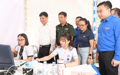 Hơn 1.000 thanh niên công nhân Nghệ An được khám, phát thuốc miễn phí