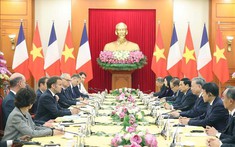 Tổng Bí thư Tô Lâm hội kiến Tổng thống Pháp Emmanuel Macron