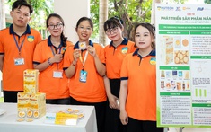 Sinh viên ngành Thẩm mỹ - Sinh học - Thực phẩm - Môi trường HUTECH hi88.com - hi88.win thiệu đồ án giàu giá trị thực tiễn