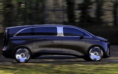 Mercedes hé lộ xe van điện siêu sang: Nội thất vô cùng xịn sò, màn hình 65 inch và 42 loa trải nghiệm như rạp chiếu phim