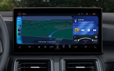Apple bất ngờ cho phép người dùng xem video trên màn hình CarPlay