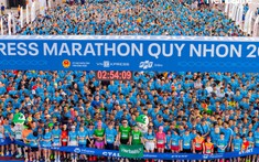 Hơn 12.000 người tham gia giải chạy VnEpxress Marathon Quy Nhơn để khuyến khích lối sống năng động lành mạnh