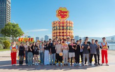 Tháp kẹo khổng lồ Chupa Chups đi khắp muôn nơi, câu chuyện Mãi Vui tiếp nối nhiều thế hệ truc tiep bong da hom nay Việt