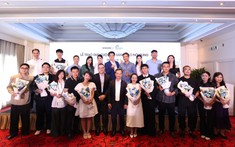 Samsung cùng Cục Du lịch Quốc gia Việt Nam vinh danh những người đoạt giải cuộc thi “Galaxy AI Hiểu Tiếng Việt, Tôn vinh Du lịch Việt”