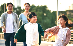 Chuyên gia tài chính đầu đời của con