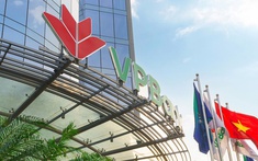 Từ cúc trắng đến màn mưa lịch sử: VPBank “sĩ” về truyền thông lẫn kinh doanh