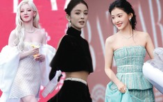 Đại lich truc tiep bong da ngoai hang anh Cbiz tề tựu tại thảm đỏ BAZAAR: Cổ Lực Na Trát, Chương Nhược Nam chưa ấn tượng bằng 1 mỹ nhân