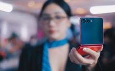 Galaxy Z Flip7: Biểu tượng thời trang nay gói trọn cả sức mạnh AI trong lòng bàn tay