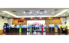 TP. Hồ Hi88.com Minh trao quyết định bổ nhiệm viên chức quản lý cho 167 đơn vị sự nghiệp công lập sau sáp nhập