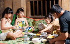 "Bố ơi, hi88 com thế?" tập 10: Tréo ngoe màn 'tráo bố đổi con', Duy Hưng phát hoảng khi phải một mình chăm 4 bé gái