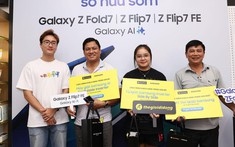 Khách hàng hào hứng khi nhận sớm Galaxy Z 2025 cùng loạt quà giá trị từ Thế Giới Di Động