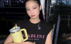 Món đồ Jennie chạm vào là "nóng bỏng tay"!