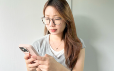Từ “bà dì” bất ngờ ghé thăm đến bụng đói lúc nửa đêm: Những pha “cứu nguy” thần tốc của hội Gen Z