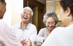 Cha mẹ muốn tuổi già hạnh phúc, con kính trọng: Đừng bỏ qua 3 việc này khi con còn bé