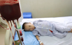 Bỏ qua bước sàng lọc, nhiều trẻ phải sống nhờ truyền máu cả đời