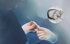 Nguy hiểm rình rập khi để trẻ ngồi trên xe nổ máy