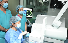 Trước khi mổ cận mà không làm điều này thì đến lúc “tiền mất, tật mang” cũng chẳng biết kêu ai!