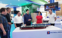 Chỉnh sửa, hoàn thiện các gian hàng, bảo đảm điều kiện tốt nhất cho khai mạc Triển lãm
