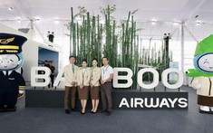 Hàng ngàn lượt khách ghé thăm không gian trưng bày của Bamboo Airways trong ngày đầu Triển lãm Thành tựu Đất nước