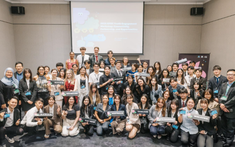 Từ giảng đường đến APEC: Hành trình hội nhập quốc tế của sinh viên HUFLIT