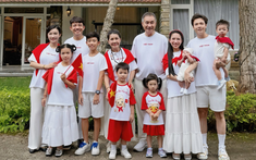 Đại gia đình 4 thế hệ nhà Minh Nhựa hưởng ứng đại lễ 2/9: Bất ngờ nhất là nhan sắc của "cụ ngoại" - phu nhân ông trùm ngành nhựa