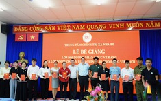 Trung tâm Chính trị xã Nhà Bè bế giảng lớp Bồi dưỡng nhận thức về Đảng và Bồi dưỡng lý luận chính trị cho đảng viên mới