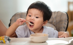 Bật mí 2 yếu tố tạo nên “công thức vàng” về dinh dưỡng khi nuôi con, mẹ ở độ tuổi nào cũng cần phải biết!