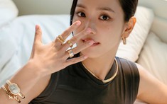 Vật đổi sao dời: Thời của túi hiệu đã hết, dân tình thà chi cho trang sức bé xíu lich truc tiep bong da ngoai hang anh hơn!