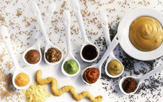 Người đàn ông có thận "già" như 80 tuổi vì thói quen ăn gì cũng chấm