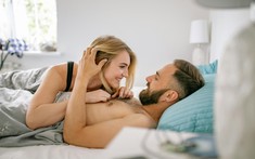 Cách khơi gợi ham muốn, thổi bùng ngọn lửa yêu cho tuổi xế chiều viên mãn chưa từng thấy