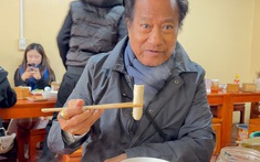 Người dân H'Mong ở Hà Giang gặp Chế Linh: "50 năm qua em đã nghe danh bác"