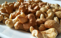 7 thực phẩm chứa chất độc, "nuôi dưỡng tế bào ung thư" nhưng nhiều người nghĩ "ăn được"