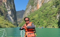 Chế Linh U90 đi tới điểm đầu đất nước: "Quá tuyệt vời, quê hương tôi!"