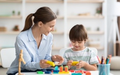 Trẻ có nhu cầu giáo dục đặc biệt cần một môi trường như thế nào?