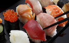 Người Nhật ăn cơm trắng mỗi ngày vẫn không béo? Chuyên gia hé lộ 3 bí quyết giúp giữ dáng, bảo vệ mạch máu, giảm nguy cơ đột quỵ, sushi còn có thể giúp ổn định đường huyết