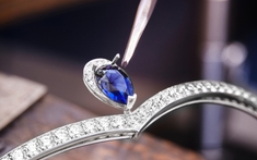 Chaumet "Envol": Đôi cánh ngọc giữa bầu trời xanh