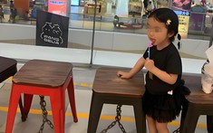 Bé gái 4 tuổi đi học về thường xuyên gãi vùng kín, bác sĩ nói một câu khiến mẹ sững người