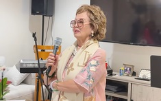 Mẹ Bằng Kiều nói về nhà thơ Hoàng Cầm: "Ông rất mê và hỏi cưới tôi"