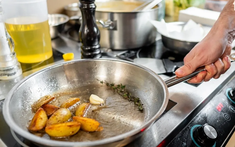 WHO cảnh báo hãy NGỪNG dùng ngay loại dầu ăn này