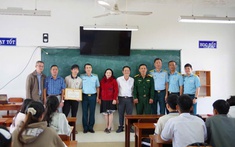 Cục Chính trị, Quân chủng Phòng không - Không quân khen thưởng cá nhân tham gia hỗ trợ tìm kiếm, cứu nạn