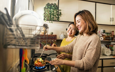 Đây mới là lý do thực sự phụ nữ muốn ăn Tết nhà ngoại!