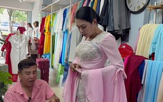 Nữ NSƯT 56 tuổi đang ngồi máy bay bị hỏi thẳng: "Lại về Việt Nam nữa hả?"