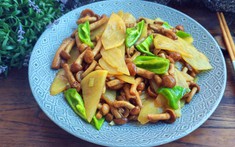 Khoai tây đừng nấu canh nữa, kết hợp với nguyên liệu này rồi xào thì ngon "thổi bay nồi cơm"