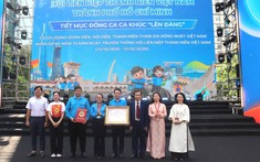 Thanh niên Thành phố Hồ Chí Minh xác lập kỷ lục Việt Nam với màn đồng ca “Lên Đàng” của 3.070 người