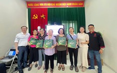 Những câu chuyện đời thường đong đầy cảm xúc của phụ nữ khiếm thị