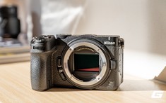 Cận cảnh Nikon Z5IIC: Khi chữ C bị gọi vui là “Cắt”, liệu đây có phải một chiếc full-frame đáng mua?
