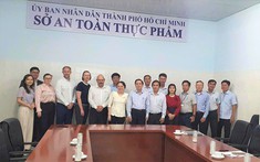 Thành phố Hồ Chí Minh siết chặt quản lý an toàn thực phẩm từ trường học đến cửa ngõ nhập khẩu