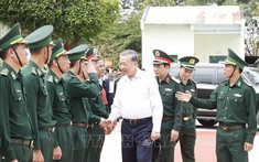 Tổng Bí thư Tô Lâm thăm, chúc Tết cán bộ, chiến sĩ đồn biên phòng EA H’Leo