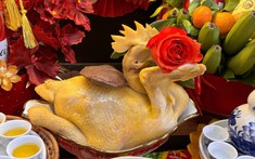Mẹ dặn "cúng Giao thừa phải có gà trống hoa": Hóa ra lý do sâu xa lại mang ý nghĩa phong thủy chấn động thế này!