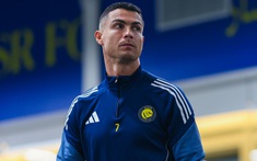 Ronaldo bất ngờ "đình công"